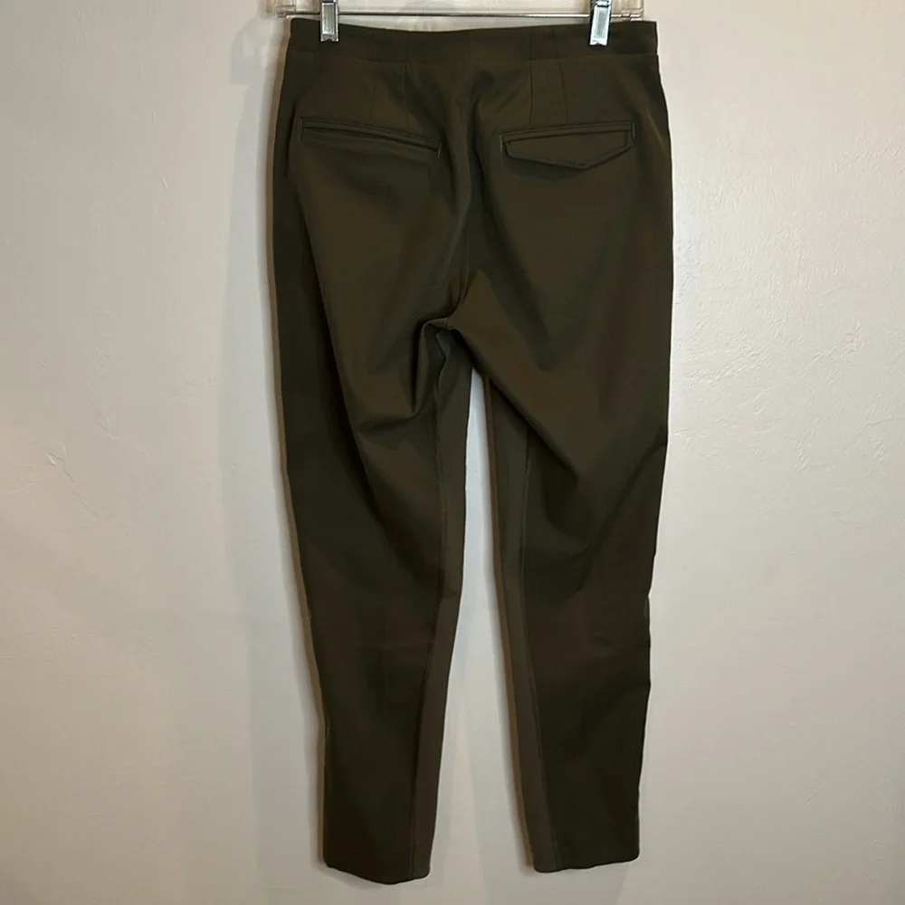 LULULEMON WOMENS PANTS STRETCH COMFORT IN A DRESSIER PANT OLIVE GREEN SIZE 4